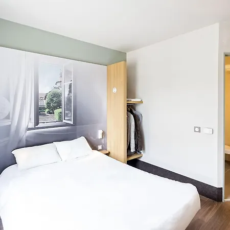 Hotel Goussainville Cdg 2*